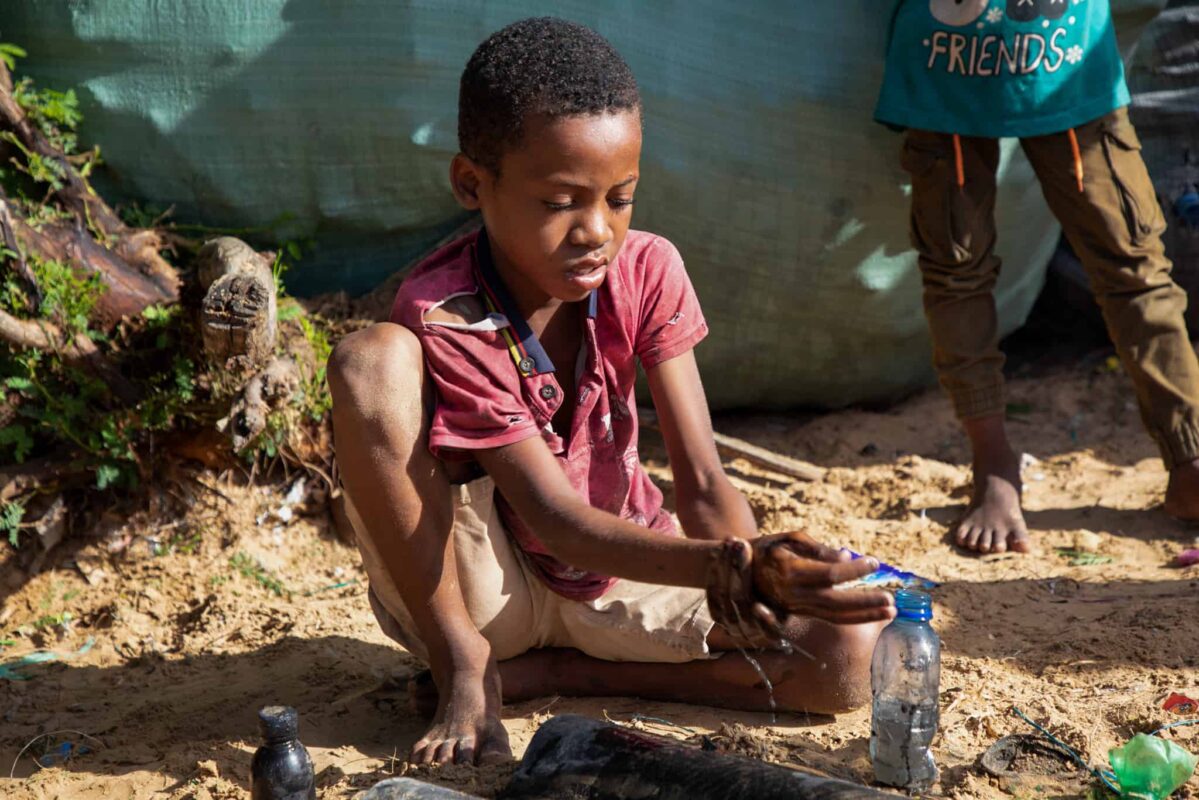 Un garçon déplacé en Somalie